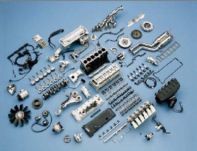 奔馳汽車配件 原廠件與拆車件的選擇與比較